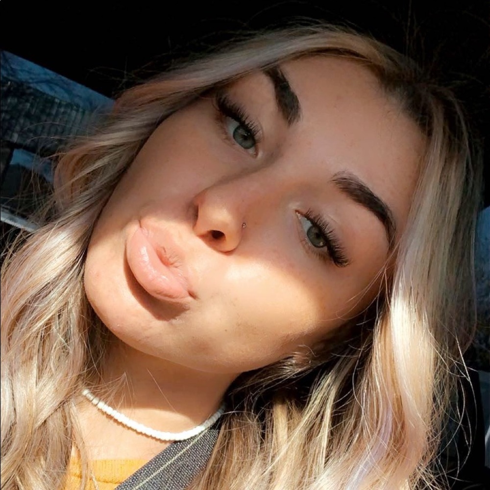 Meet your Posher, Akira